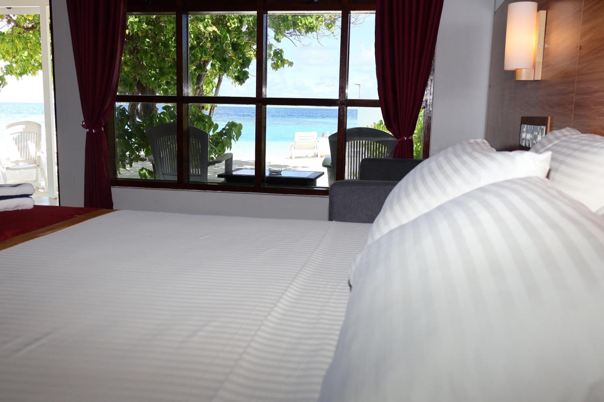 Lagoon View Maldives 4*